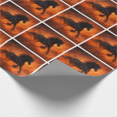 Black Stallion Running Through Orange Mist Geschenkpapier (Ecke)