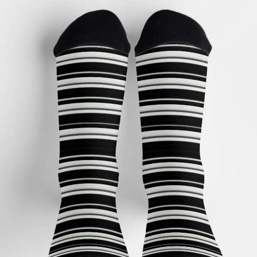 Black Stripe Socks – Bold Monochrome Style Socken (Oben)