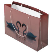 Black Swans Swim Pink Sky Große Geschenktüte (Rückseite Schrägansicht)
