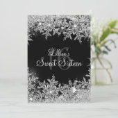 Black Sweet 16 Diamond Snowflake Winterwonderland Einladung (Stehend Vorderseite)