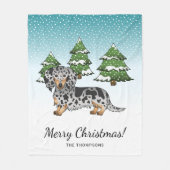 Black & Tan Daple Long Hair Dackel im Winter Fleecedecke (Vorderseite)