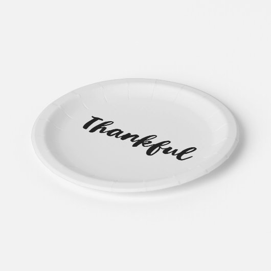 Black "Thankful" Erntedank Dinner Party Pappteller (Schrägansicht)