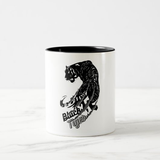 Black Tiger Vector Art mit schwarzem Tiger Text Zweifarbige Tasse (Mittel)