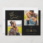 Black Trendy 2 Photos Fake Golden Einladung (Vorderseite)