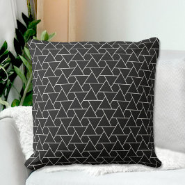  Black Triangles Pattern Throw Pillow Kissen