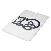 Black Trinity Knot Celtic Cat Bath Mat Badematte (Schrägansicht)
