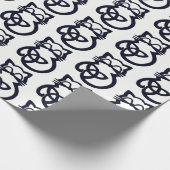 Black Trinity Knot Celtic Cat Wrapping Paper Geschenkpapier (Ecke)