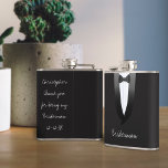 Black Tuxedo Bridesman Wedding Flask Flachmann<br><div class="desc">Eine sonderbare tuxedo angesagte Flasche ist nur das kleine, was Ihr Bridesman in seinem Leben vermisst ist. Nutzen Sie es als Dankeschön, dass Sie an Ihrem besonderen Tag für Sie da sind. Sie können eine kurze Nachricht auf der Rückseite hinzufügen. Kann für jede Hochzeitsfeier verwendet werden - Trauzeuge, Trauzeuge etc....</div>
