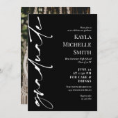 Black Typografy Graduation Party Einladung (Vorne/Hinten)