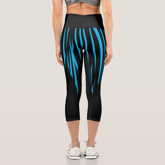 BLACK UND BLUE Capris  (Rückseite)