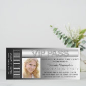 Black VIP Pass Admission Ticket Graduation Party Einladung (Stehend Vorderseite)