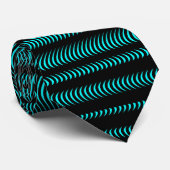 Black Wavy Lines - auf Cyan Krawatte (Gerollt)