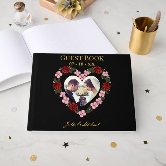 Black wedding guest book with floral hearts gästebuch (Vorderseite Offen)