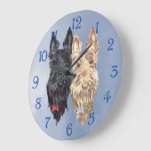 Black & Wheaten Scottish Terriers Große Wanduhr (Winkel)