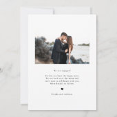 Black Whimsical Script-Foto-Verlobung Ankündigung (Rückseite)