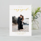 Black Whimsical Script Photo Engagement Folieneinladung (Stehend vorne)