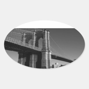 Black & White Brooklyn Bridge Ovaler Aufkleber
