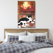 Black White Cat Lying front of Fireplace  Leinwanddruck (Insitu (Schlafzimmer))