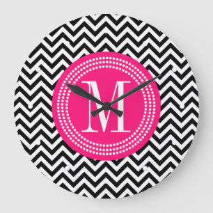 Black & White Chevron Zigzag Personalized Monogram Große Wanduhr