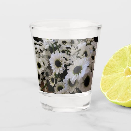Black & White Daisy - Schnapsglas (Vorderseite)
