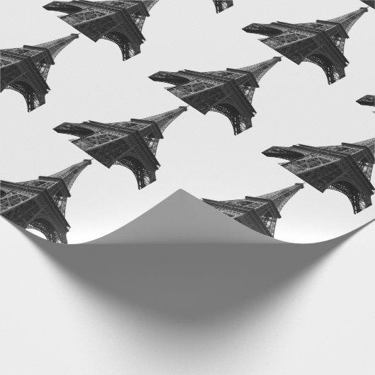 Black & White Eiffel Tower Paris Europa Reisen Geschenkpapier (Ecke)