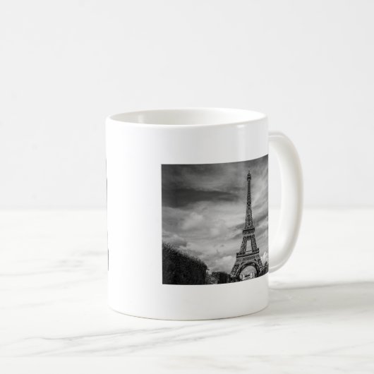 Black & White Eiffel Tower Paris Frankreich Kaffeetasse (VorderseiteRechts)