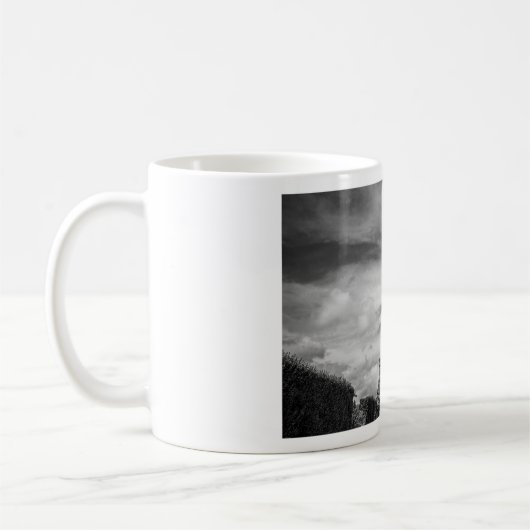 Black & White Eiffel Tower Paris Frankreich Kaffeetasse (Links)