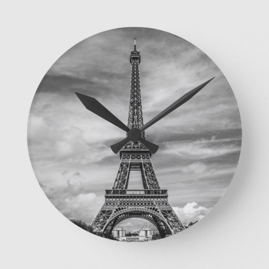 Black & White Eiffel Tower Paris Frankreich Runde Wanduhr (Vorderseite)