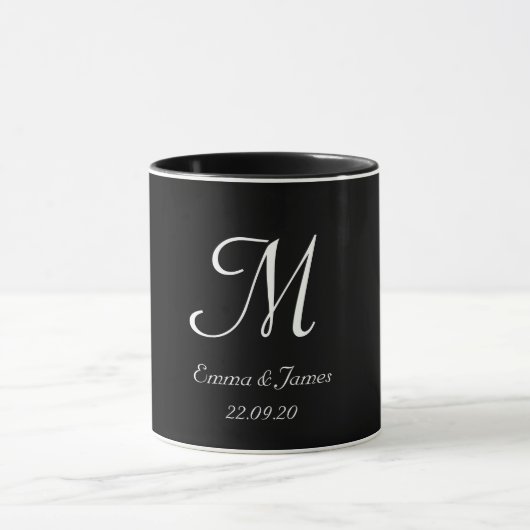 Black & White Elegant Monogram Initial Name  Tasse (Zentrum)