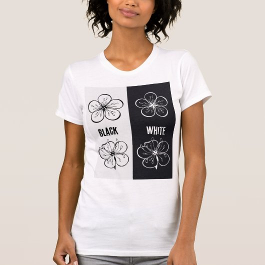 Black & White Floral Contrast Art | Minimalist T-Shirt (Vorderseite)