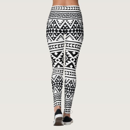 Black White Geometric Tribal Pattern Aztec Boho Leggings (Rückseite)