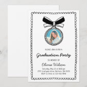 Black & White Hand Drawn Bow Graduation Party Einladung (Vorne/Hinten)