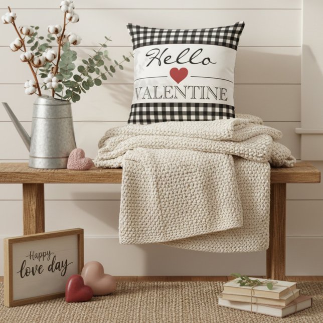 Black & White Hello Valentine Plaid Gingham Kissen (Von Creator hochgeladen)
