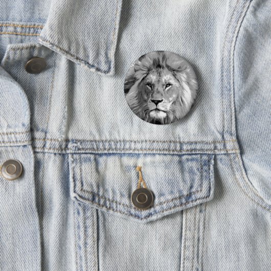 Black White Lion Button (Beispiel)