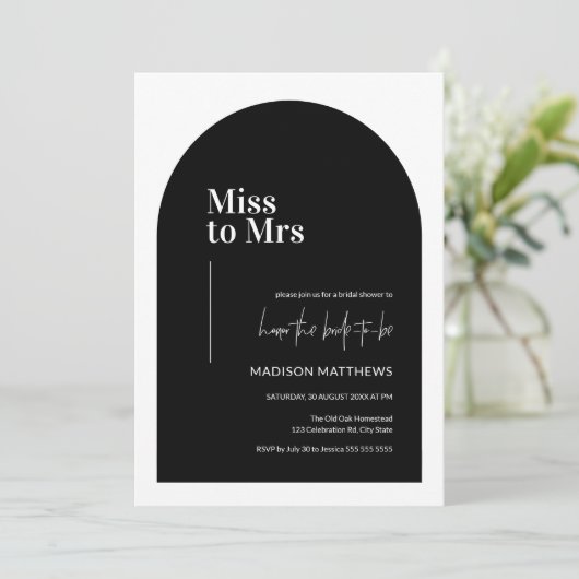 Black & White Minimal Arch Miss Mrs. Brautparty Einladung (Stehend Vorderseite)