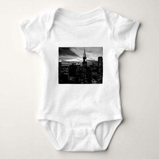 Black & White New York City Midtown Baby Strampler (Vorderseite)