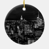 Black & White New York City Night Skyline Keramik Ornament (Hinten)