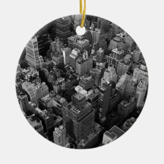 Black & White New York City Night Skyline Keramik Ornament (Vorne)