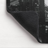 Black & White New York Skyline Mousepad (Ecke)