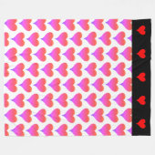 Black White Pink Purple Red Hearts Pattern Fleecedecke (Vorderseite (Horizontal))