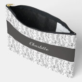 Black White Toile Floral Custom Name Zubehörtasche (Offen)