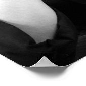 Black & White Young Man Head in den Händen 16x20 Poster (Ecke)