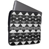 Black & White Zickzack Zigzag Burlap Jute Laptopschutzhülle (Vorne Rechts)