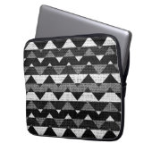 Black & White Zickzack Zigzag Burlap Jute Laptopschutzhülle (Vorderseite Links)