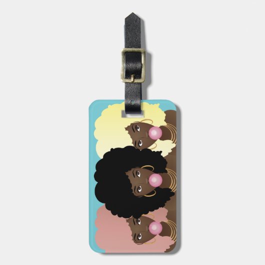 Black Women Friends, Bubblegum, Naturhaar, Blau Gepäckanhänger (Vorderseite vertikal)
