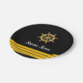 Black Yacht Bootsname Gold Lenkradstreifen Pappteller (Schrägansicht)