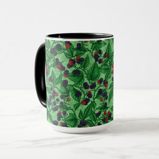 Blackberries on green tasse (Vorderseite Links)