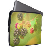 "BlackBerry Fruit Pflanze" Niedliches Foto. Jetzt Laptopschutzhülle (Vorne Rechts)