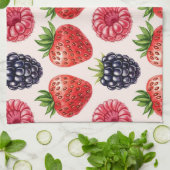 BlackBerry, Himbeere, Erdbeere von Natasha Us Geschirrtuch (Gefaltet)