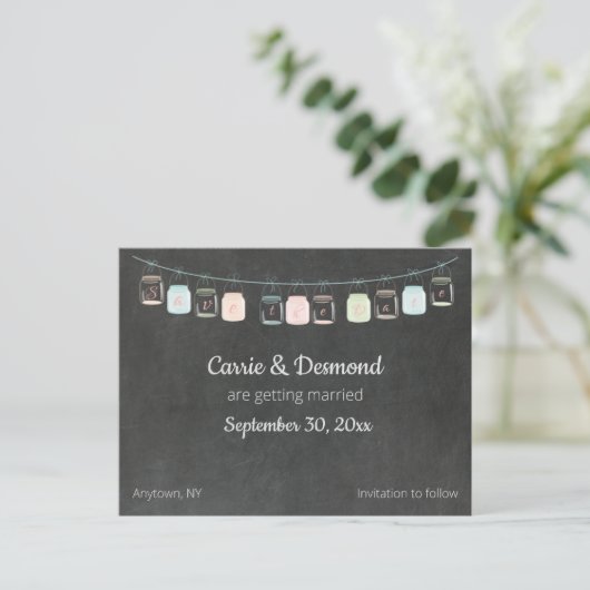 Blackboard Mason Jars Custom Save the Date Hochzei Postkarte (Stehend Vorderseite)
